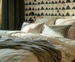 Papier peint cocooning : choisissez les motifs et couleurs idéaux pour une chambre apaisante 22 Papier peint cocooning : choisissez les motifs et couleurs idéaux pour une chambre apaisante